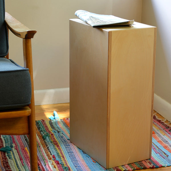 Modern Box Stool / Full Apple