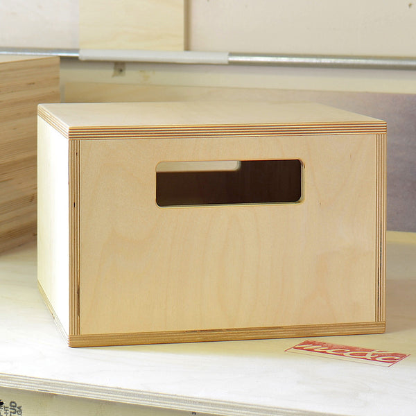 Modern Box Stool / Half Apple